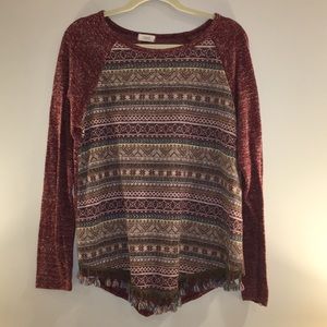 Patterned Shirt with Tassel Bottem